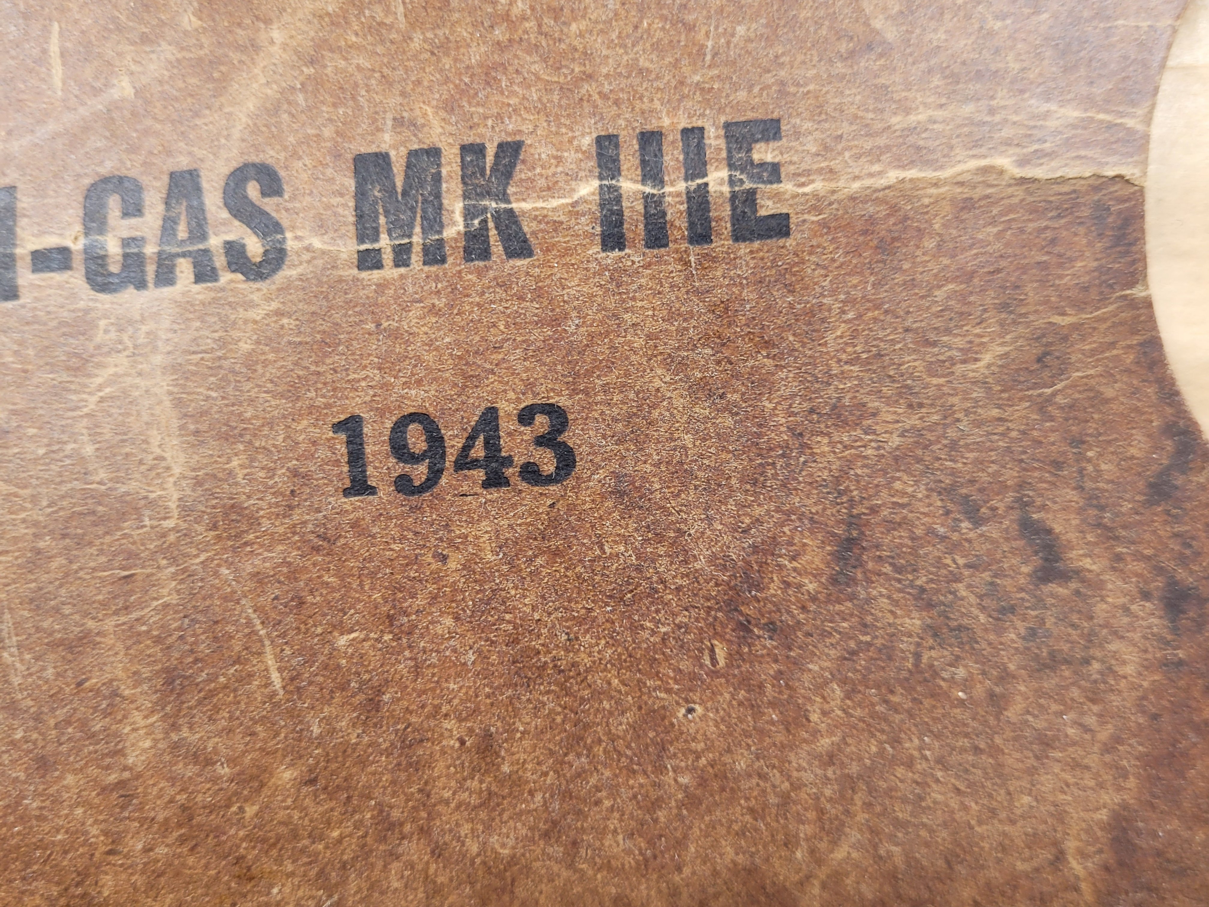 WWII CANADIAN ANTI-GAS EYESHIELDS — image 3