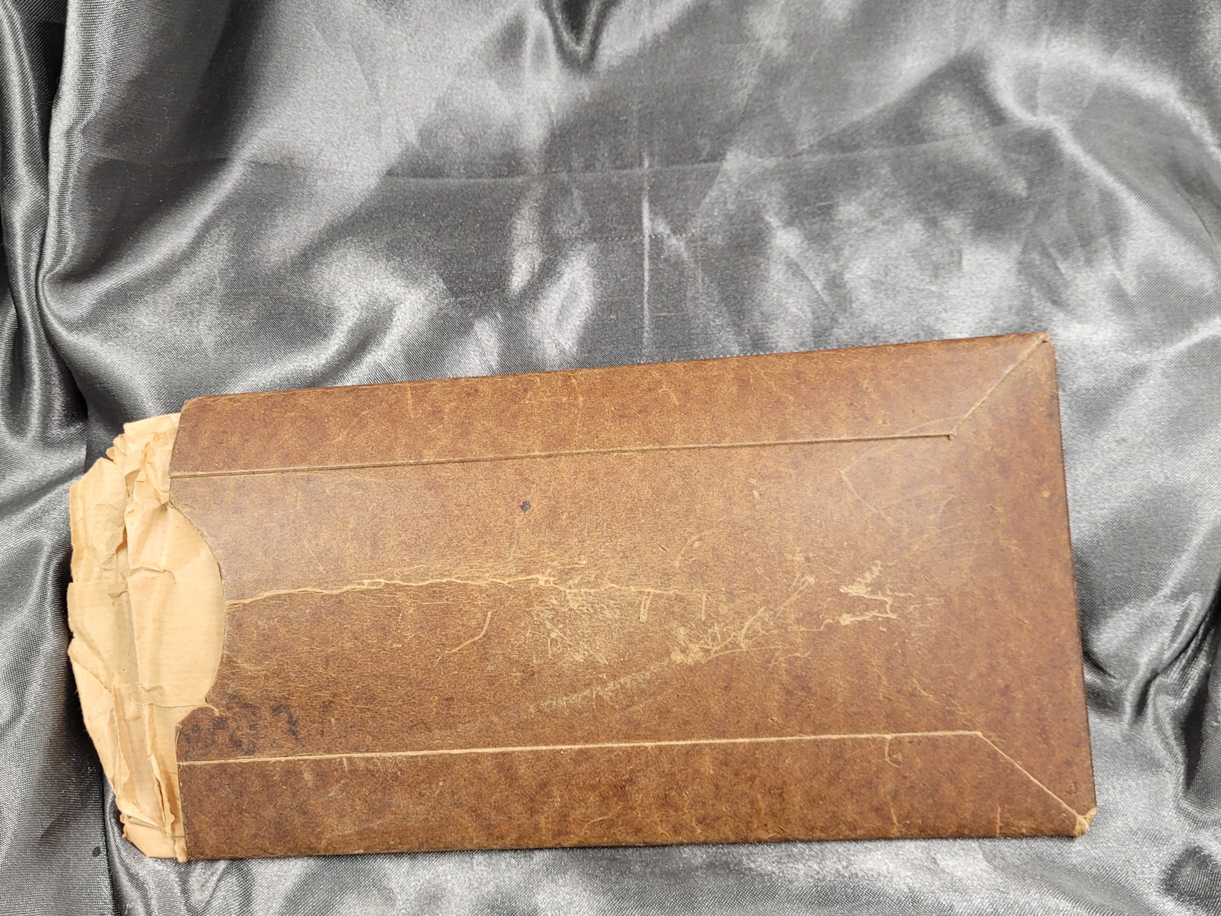 WWII CANADIAN ANTI-GAS EYESHIELDS — image 4