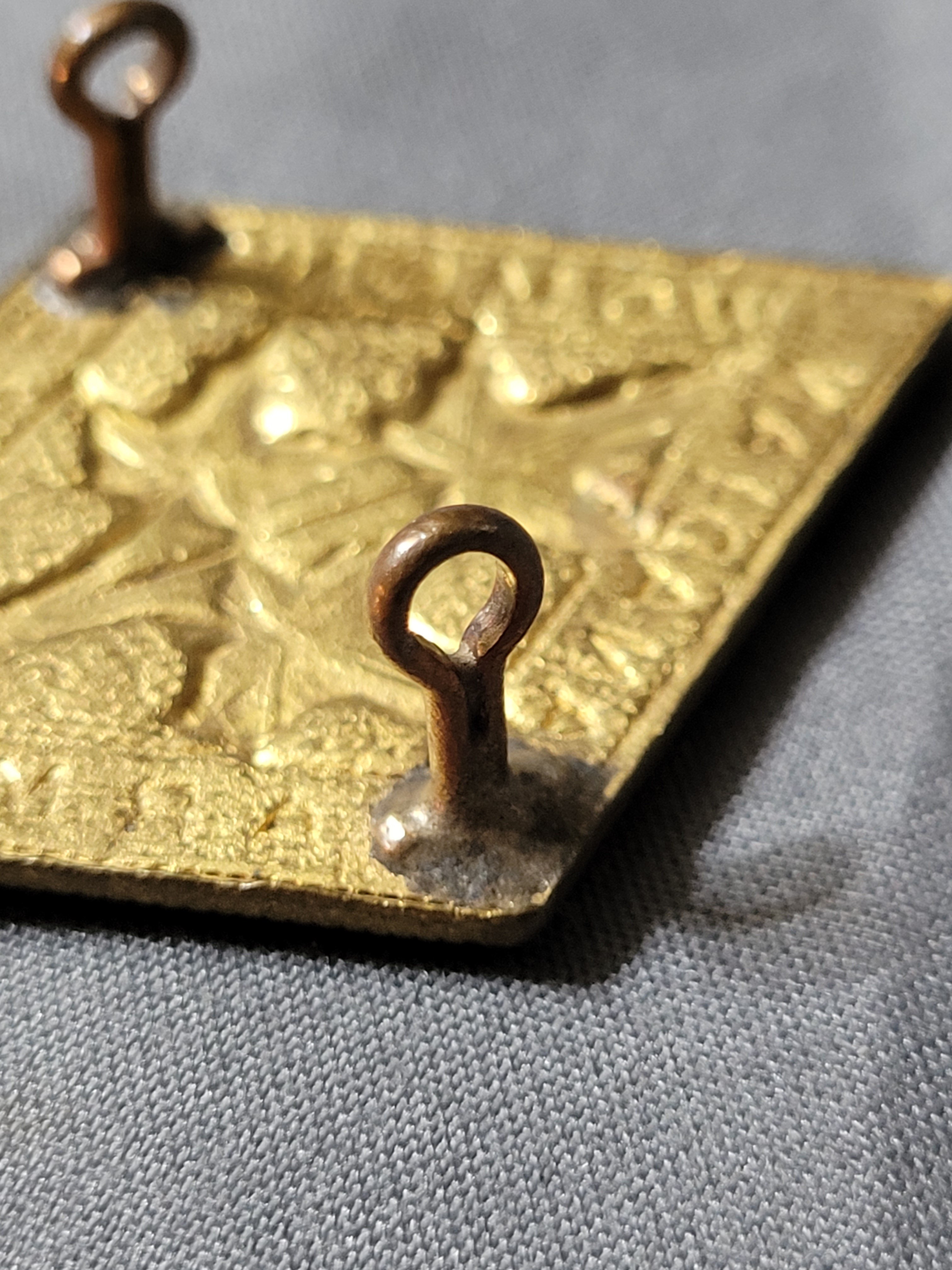 WWII CANADIAN CAP BADGE — image 3