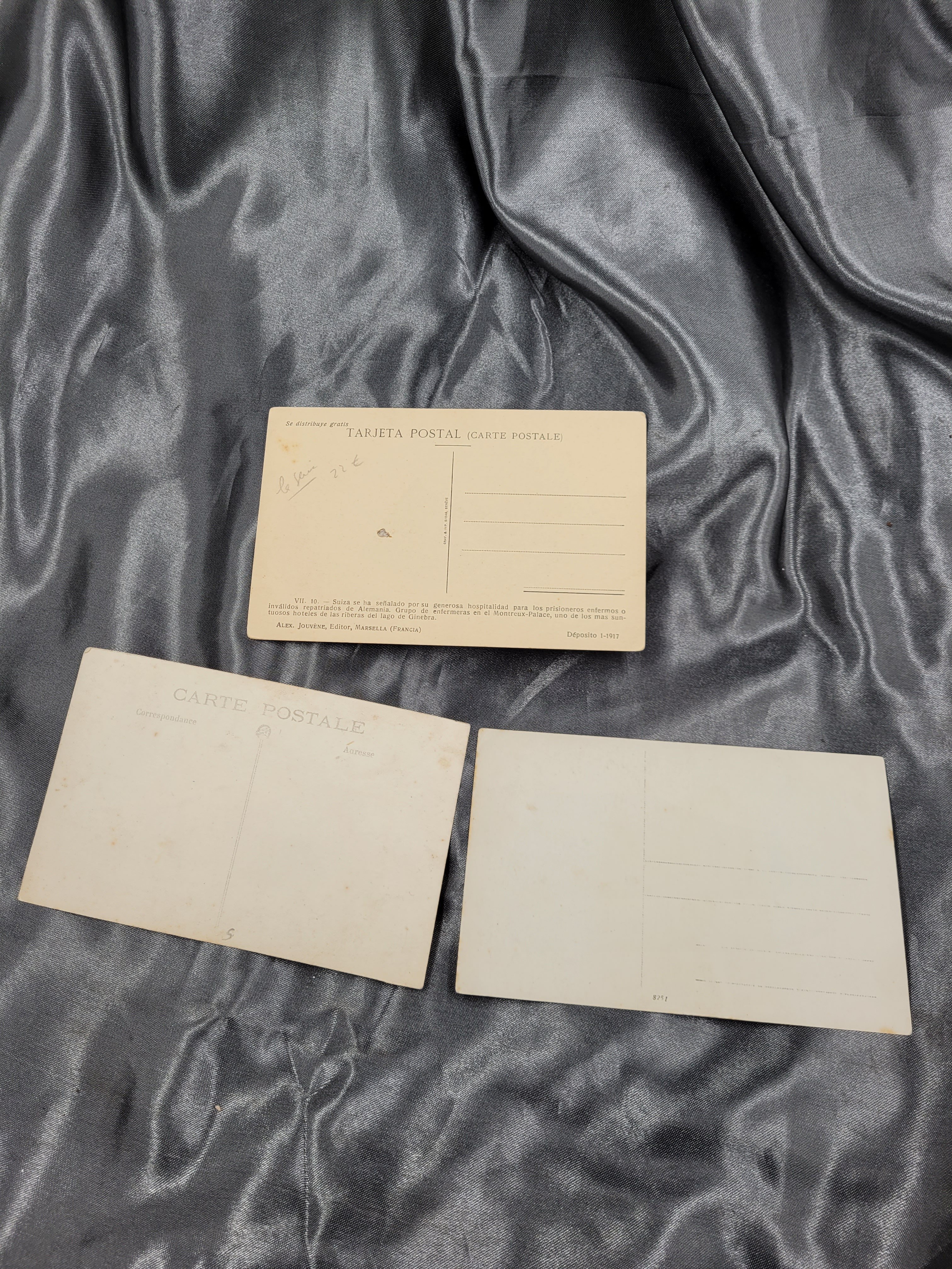 WWI WOMEN FRENCH NURSES POSTCARDS — image 2