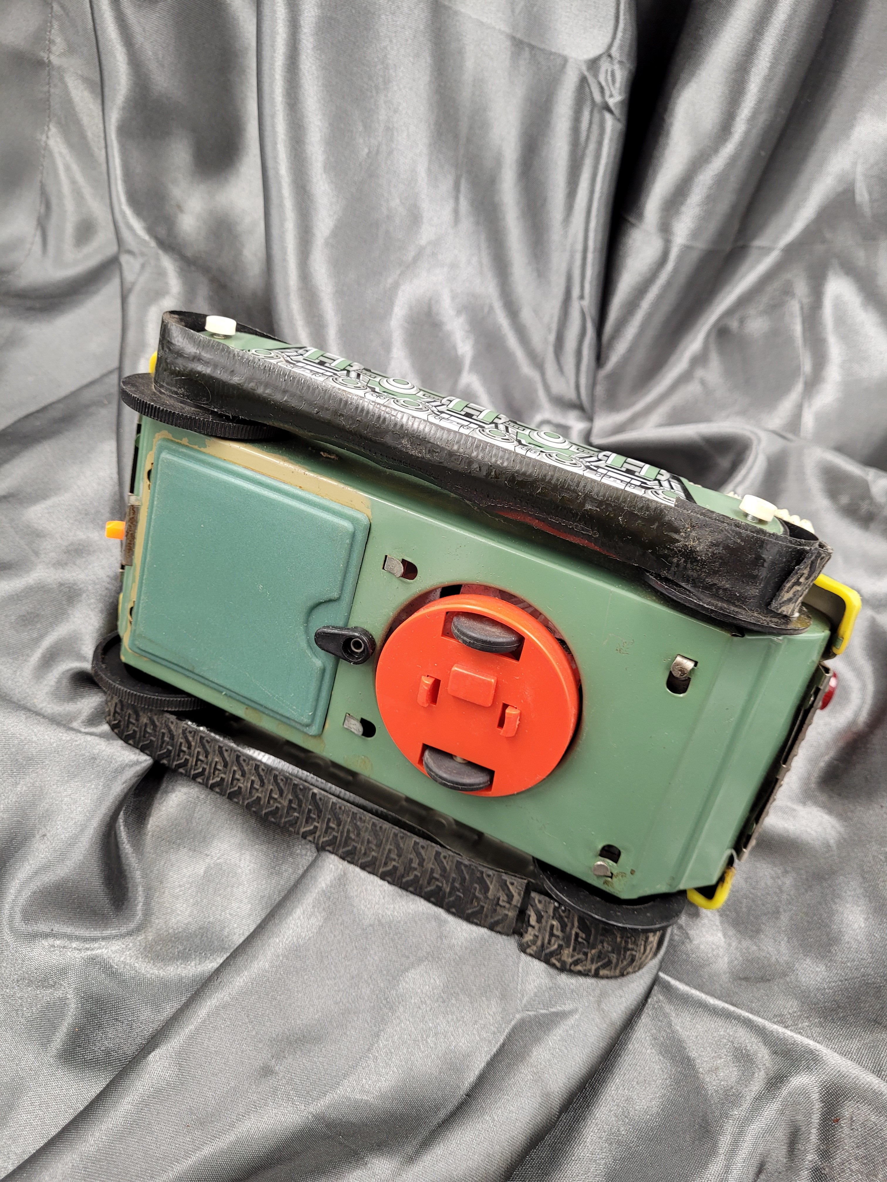 VINTAGE TOY TANK — image 4