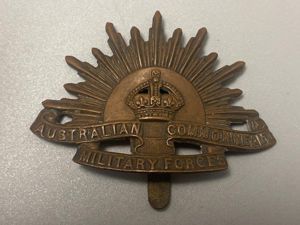 WW1/WW2 Australian Commonwealth Military Forces Cap Badge