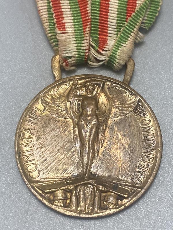 WW1 Italian Victory Medal & War Against Austria Medal — image 4