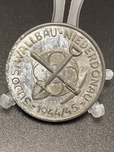 HJ Südostwallbau-Niederdonau 1944/45 Construction Badge