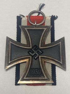 Iron Cross Second Class Maker Marked '138' Julius Maurer