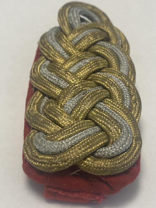 Wehrmacht Heer Generalmajor Shoulder Board — image 3