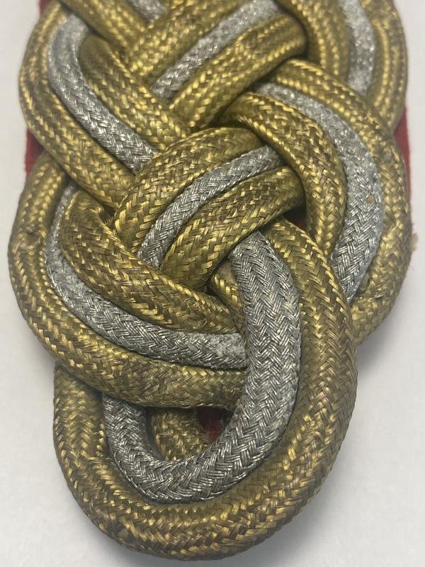 Wehrmacht Heer Generalmajor Shoulder Board — image 4