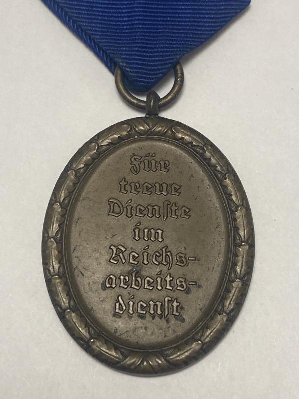 Four Year Reich Arbeitsdienst RAD Service Medal — image 3