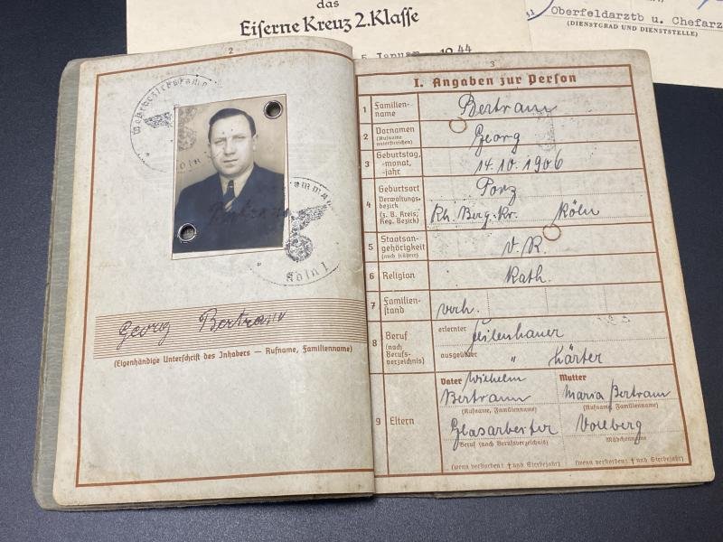 German Army Wehrpass Obergefreiter Georg Bertram 3rd ID & Citations — image 3