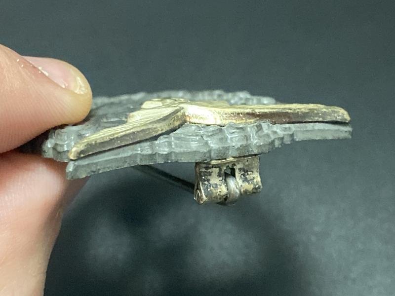 Luftwaffe Ground Assault Badge JE Hammer — image 3