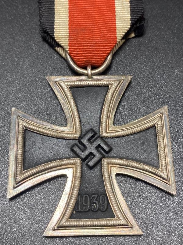 Iron Cross Second Class Maker Marked 55 JE Hammer — image 2