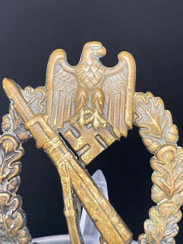 Rare Buntmetall Infantry Assault Badge in Bronze BH Meyer — image 2