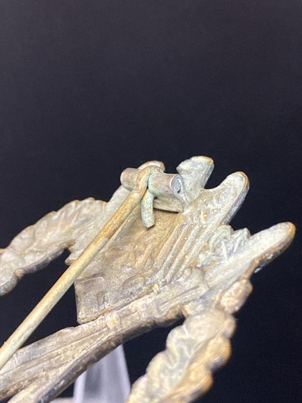 Rare Buntmetall Infantry Assault Badge in Bronze BH Meyer — image 4