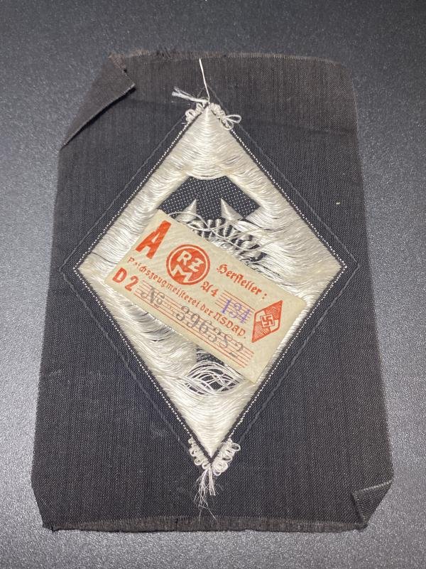 HJ Fuhrerausweis Leonhard Schirmer With Leistungsbuch & Woven Silver Proficiency Badge — image 8