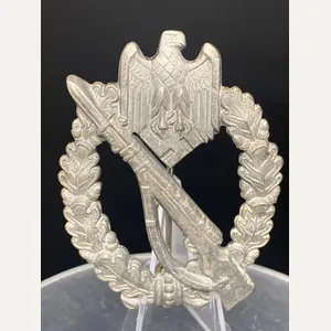 Infantry Assault Badge in Silver SHuCo 41