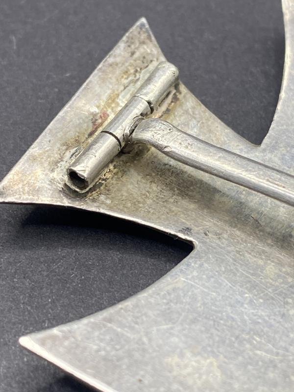 WW1 Iron Cross First Class Silver Frame Marked 800 Vaulted Variant — image 4