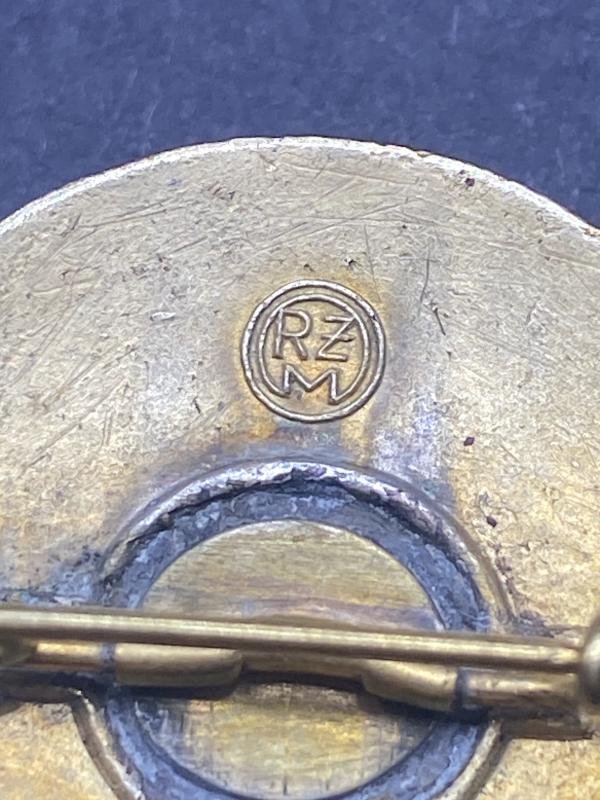 Gold HJ Marksman's Badge M1/102 Frank & Reif — image 4