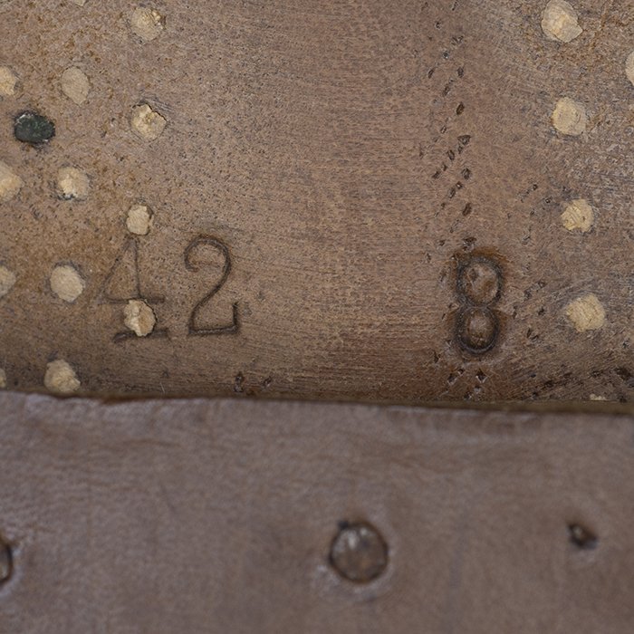 JNH37 Excellent unissued pair of worker low boots — image 13