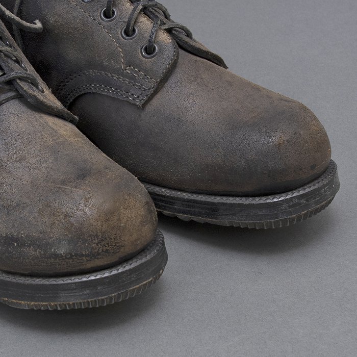 JNH37 Excellent unissued pair of worker low boots — image 7