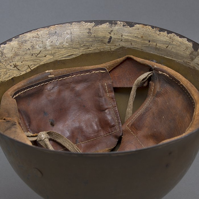 RT7 Interesting Imperial Japanese Navy Type 90 field helmet — image 19