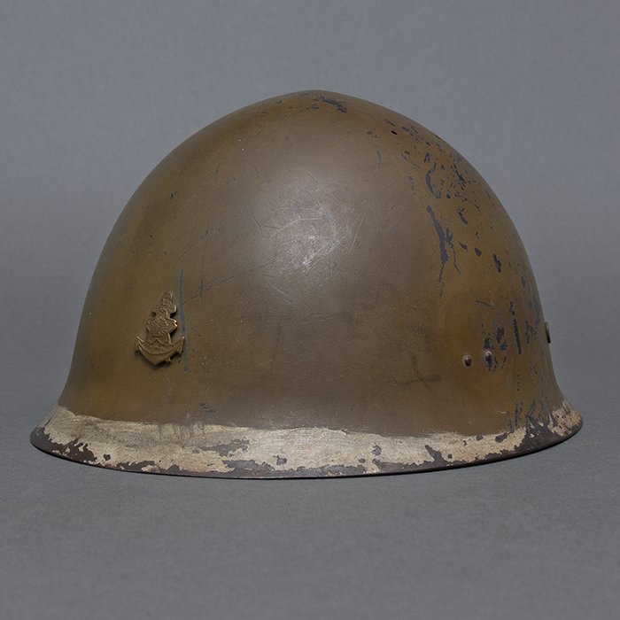 RT7 Interesting Imperial Japanese Navy Type 90 field helmet — image 4