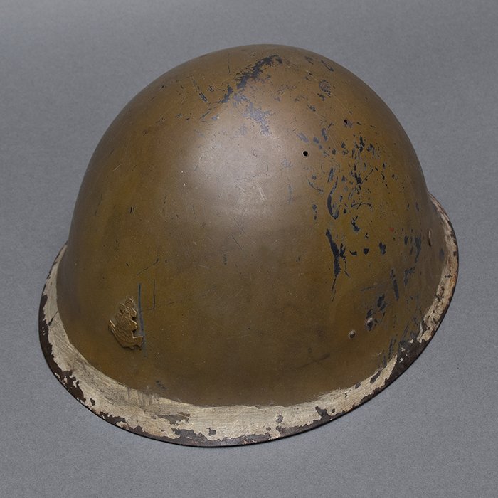 RT7 Interesting Imperial Japanese Navy Type 90 field helmet — image 6