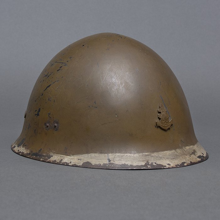RT7 Interesting Imperial Japanese Navy Type 90 field helmet — image 7