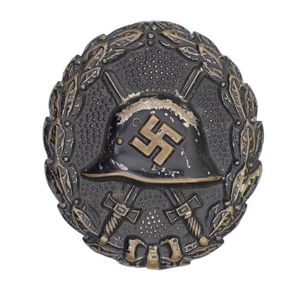DPA3 First type black wound badge for Spanish Civil War