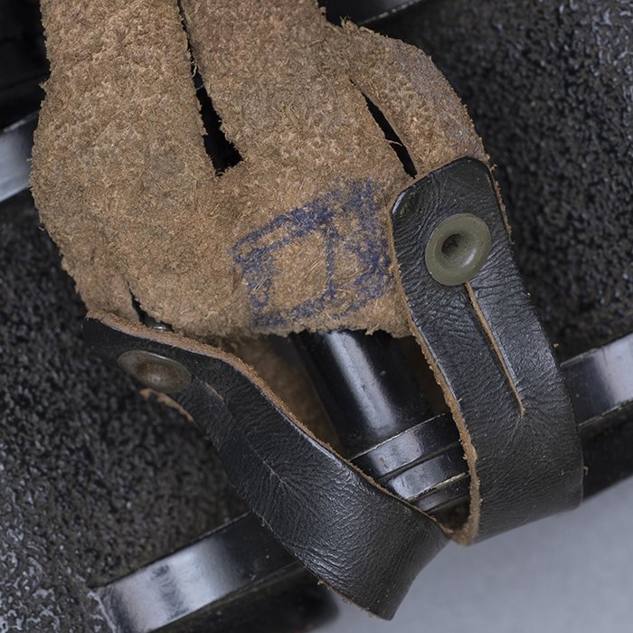 HES94 6x30 issue field binoculars by Srb & Stys, Prague — image 10