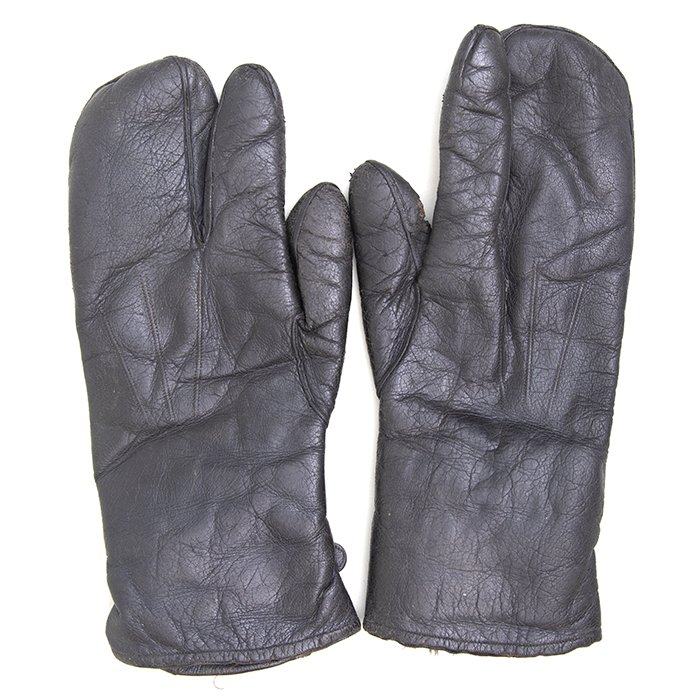 KWH21 Service used Luftwaffe leather winter gauntlets — image 2