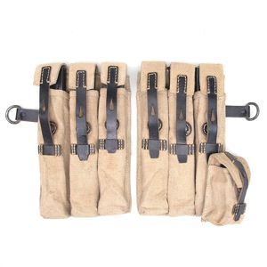 SVI1 Excellent set of matched MP40 magazine pouches with loader …