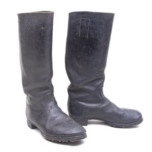 MP5010 Early pair of EM marching boots