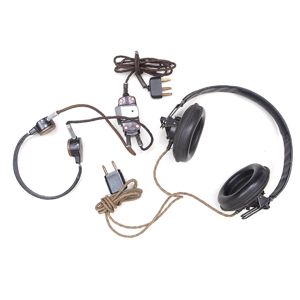 KWH9 Extra clean set of adjustable Panzer headphones and throat …