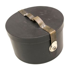 DEH11 Nice custom carrying case for Kriegsmarine visored cap