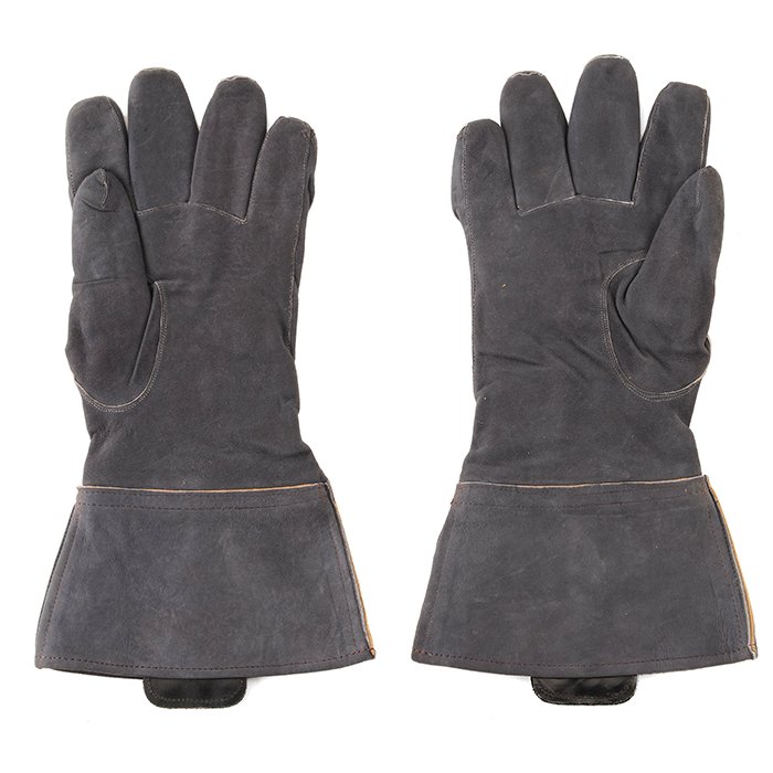 ACZ159 Luftwaffe issue electrically heated blue grey suede flight gauntlets — image 2