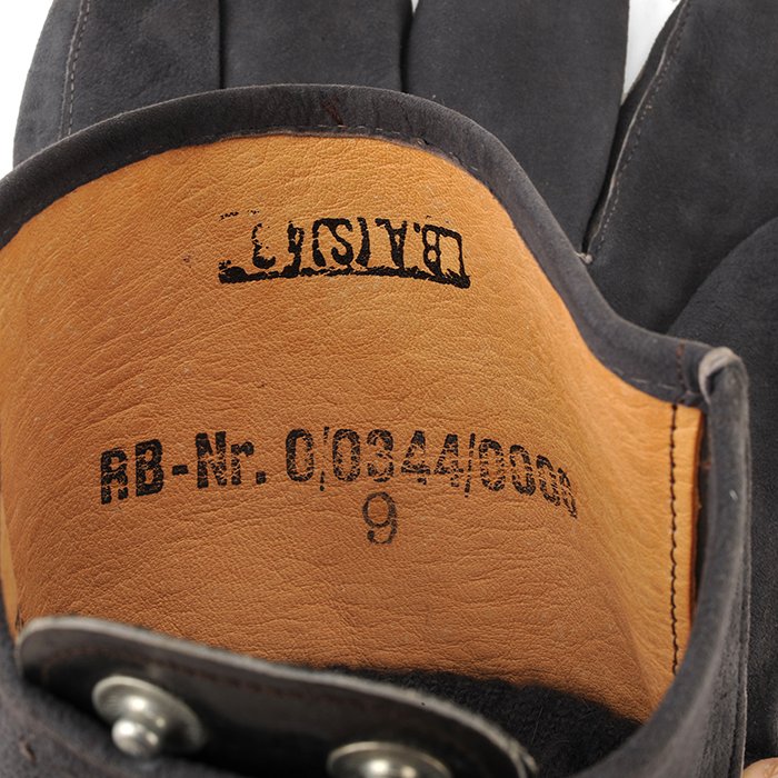 ACZ159 Luftwaffe issue electrically heated blue grey suede flight gauntlets — image 7