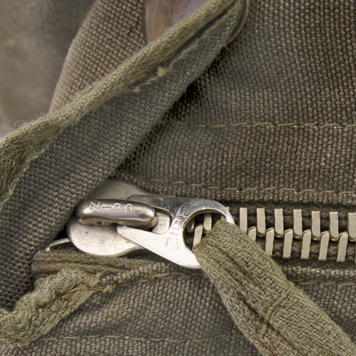 OPA30 Luftwaffe Fallschirmjäger gas mask and carrying bag — image 13