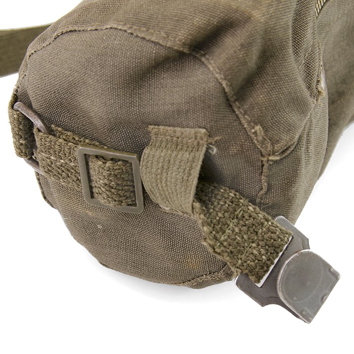 OPA30 Luftwaffe Fallschirmjäger gas mask and carrying bag — image 15