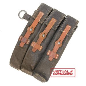 PJA16 Blue right side MP40 pouch