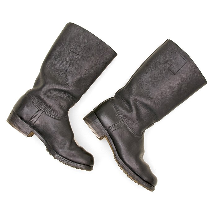 TOA10 Excellent pair of EM marching boots — image 11