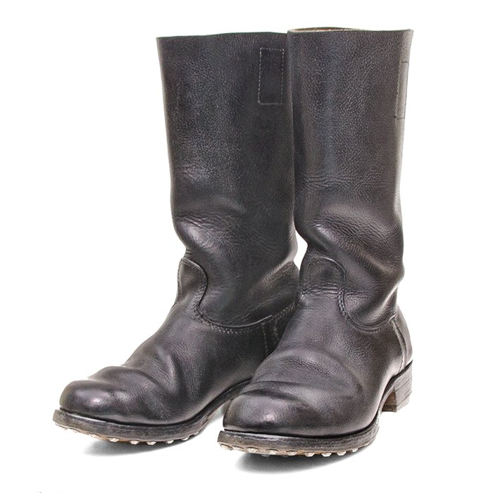 TOA10 Excellent pair of EM marching boots — image 2