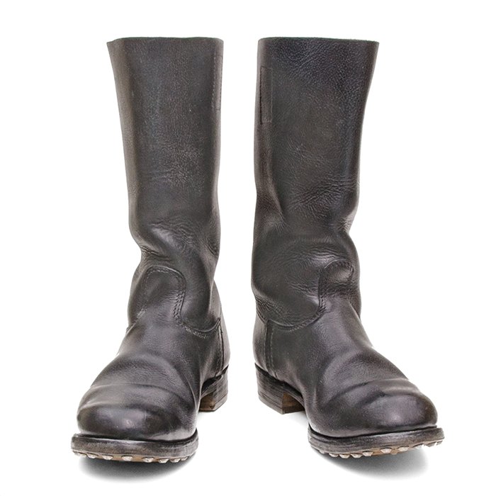 TOA10 Excellent pair of EM marching boots — image 4