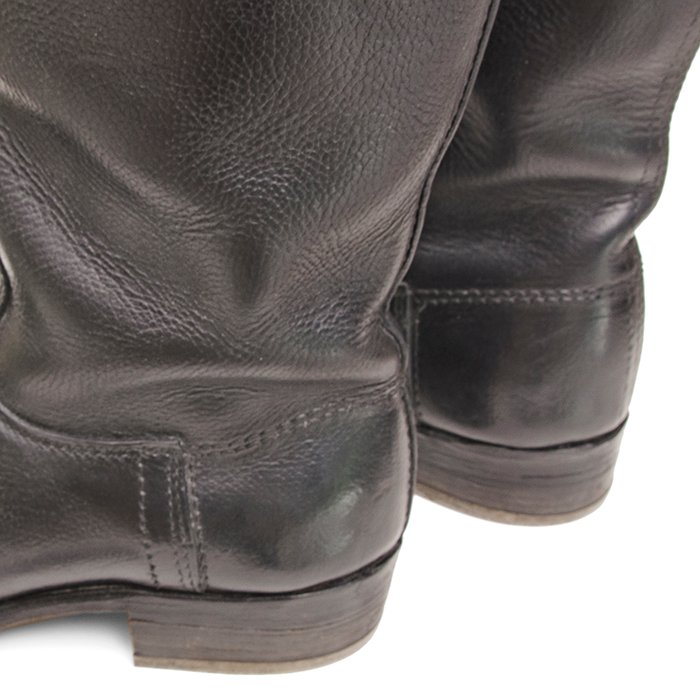 TOA10 Excellent pair of EM marching boots — image 9