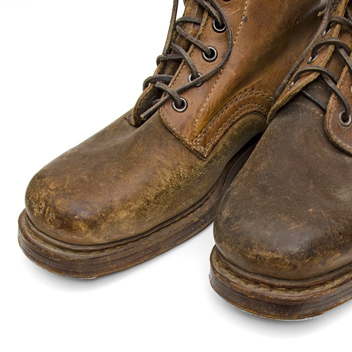 GZA4 Later pair of Gebirgsjäger low quarter boots — image 7