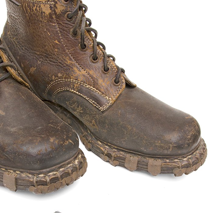 GZA3 Excellent matched pair of low quarter Gebirgsjäger boots — image 6