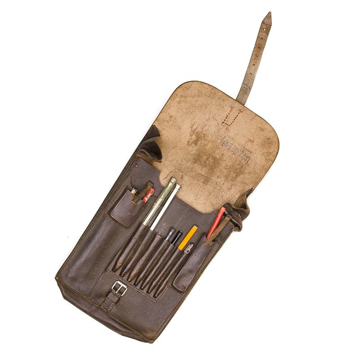 MP4004 Service used brown leather map case — image 5