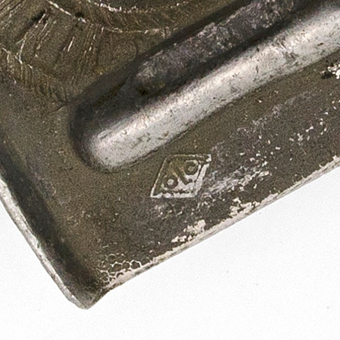 AHJ48 Heer EM aluminum buckle and leather tab — image 9