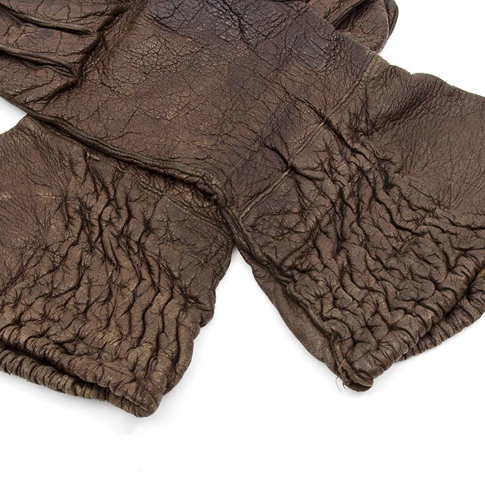 JCA1 Very nice matched pair of Fallschirmjäger unlined leather gauntlets — image 8