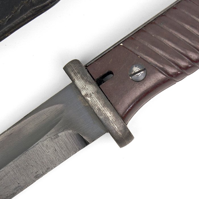 TOA1 Unmarked late war 98k bayonet and frog — image 6