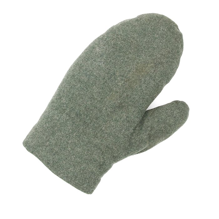 HKA24 Heer fur lined mittens with field grey wool bodies — image 5